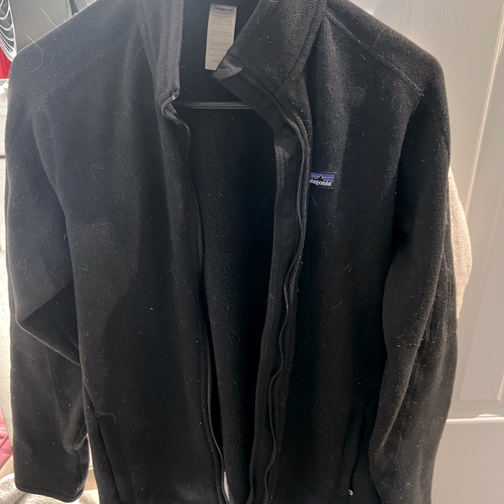 Patagonia size Medium women’s fleece zip up jacket